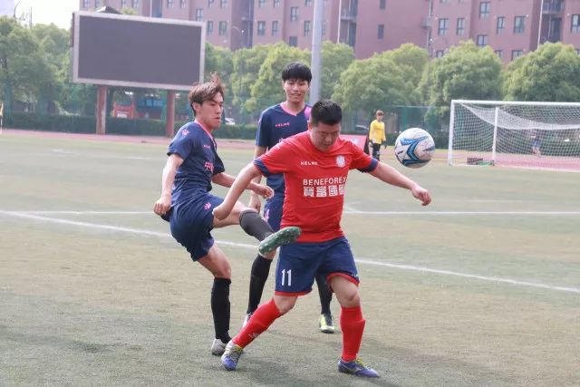 阿不都19+11吴冠希23分 新疆轻取广州总分1-0